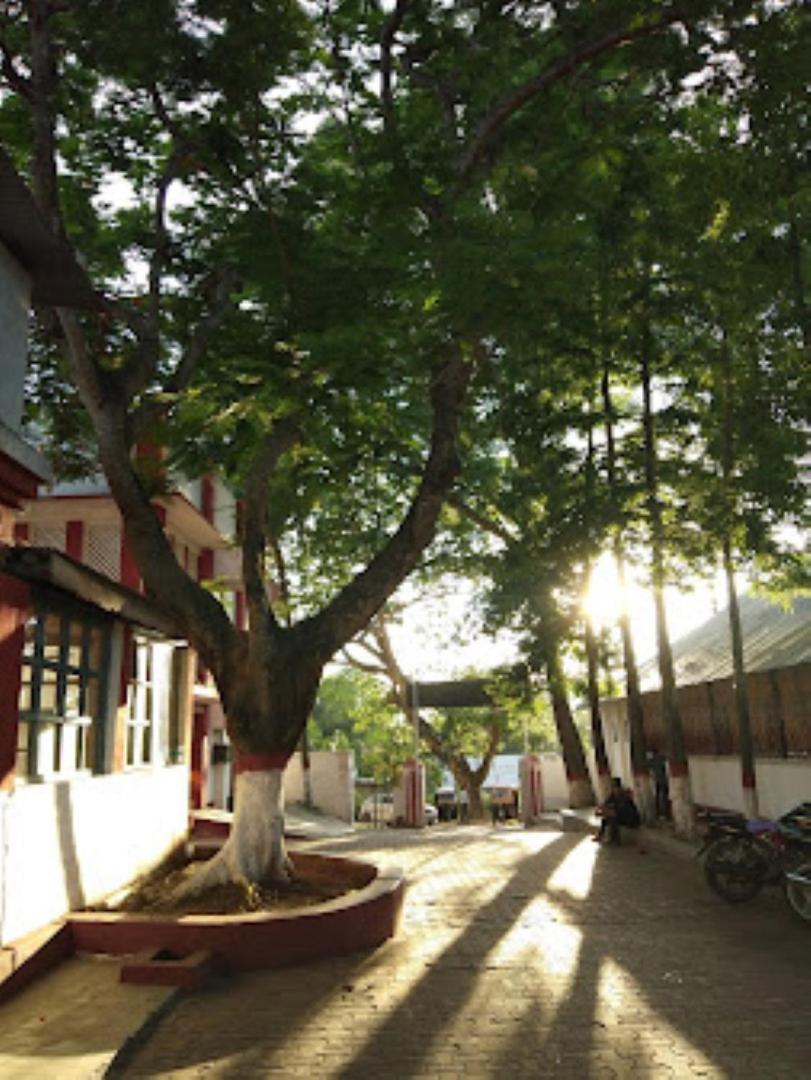 Hotel Nilamber By Grb Lumding Ngoại thất bức ảnh